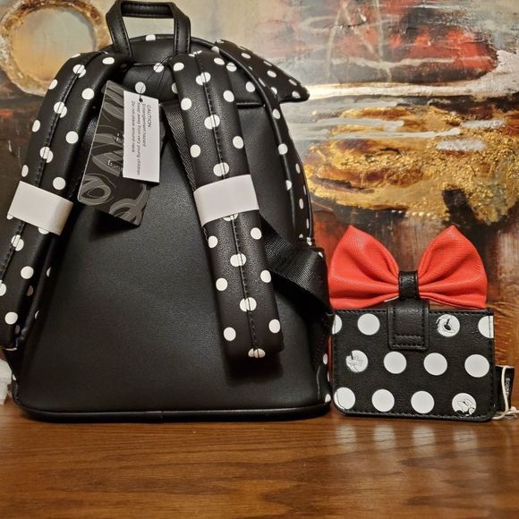 Loungefly Mickey backpack and wallet set main image 6
